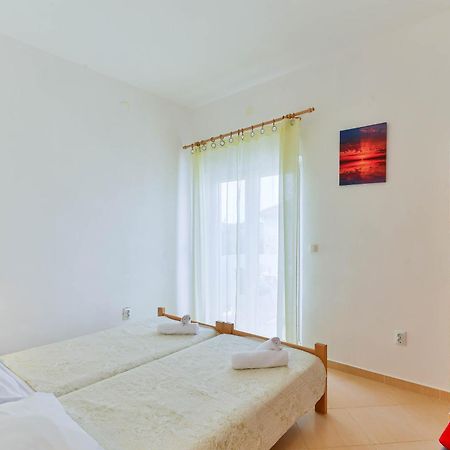 Apartments Lavanda トゥラニ エクステリア 写真