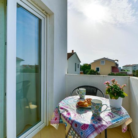 Apartments Lavanda トゥラニ エクステリア 写真