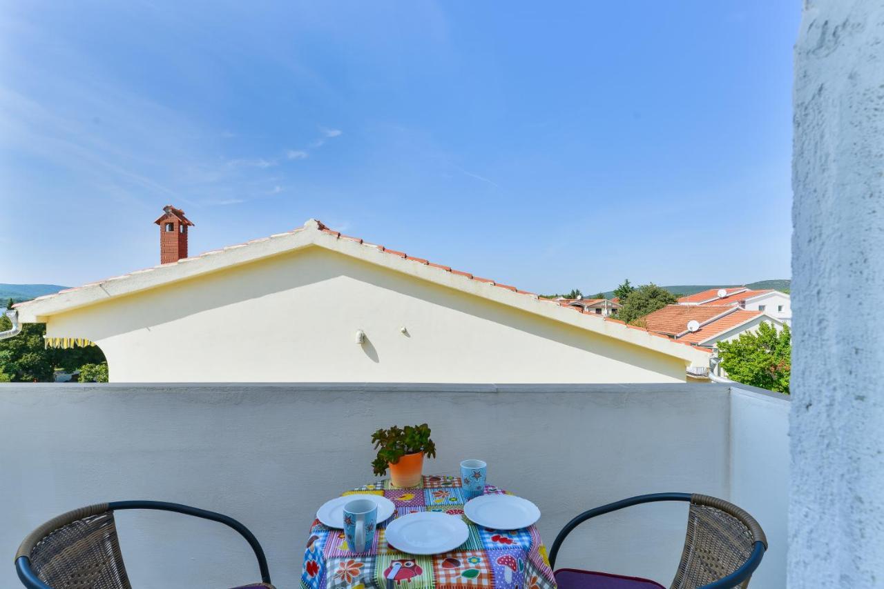 Apartments Lavanda トゥラニ エクステリア 写真