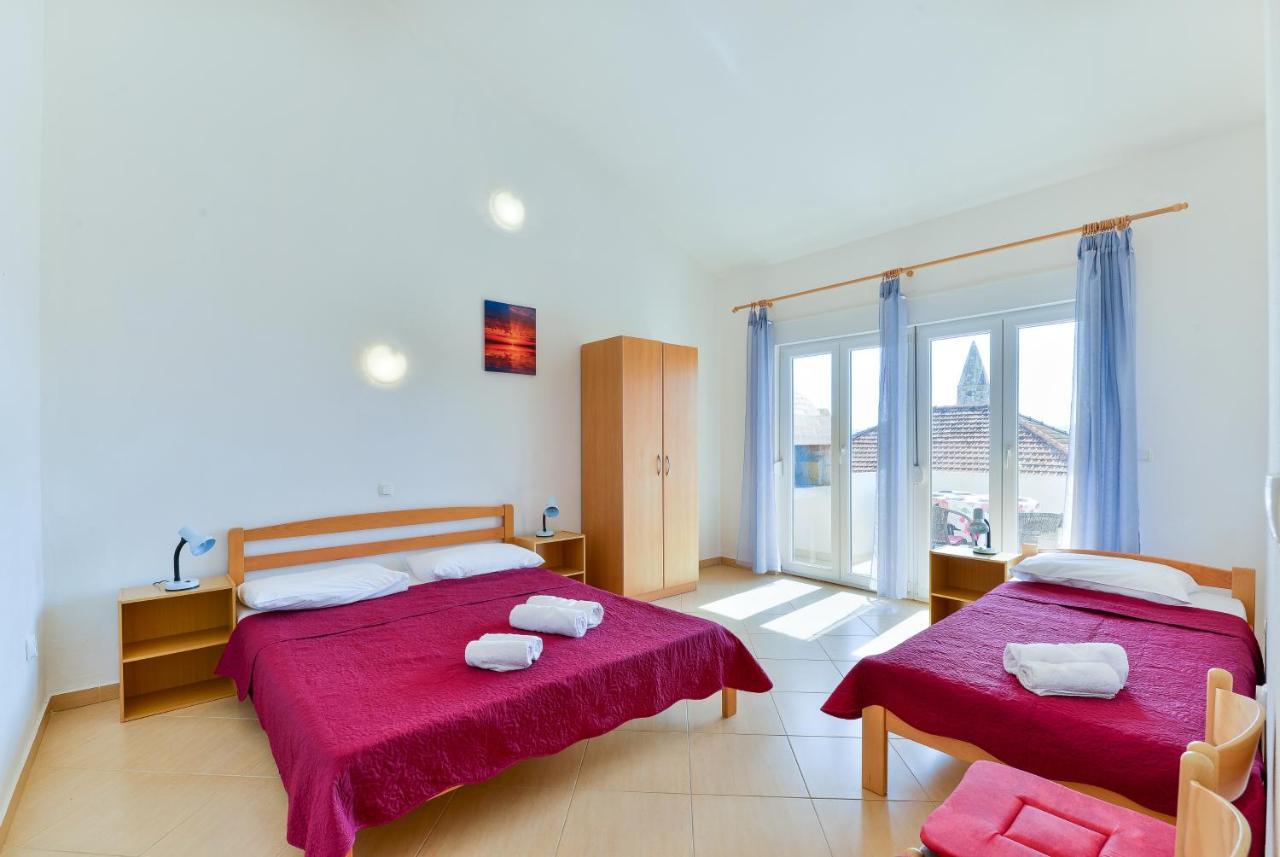 Apartments Lavanda トゥラニ エクステリア 写真